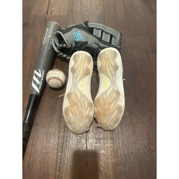 Size 8 - Under Armour Yard MT White Metallic Silver - Picture 5 of 7